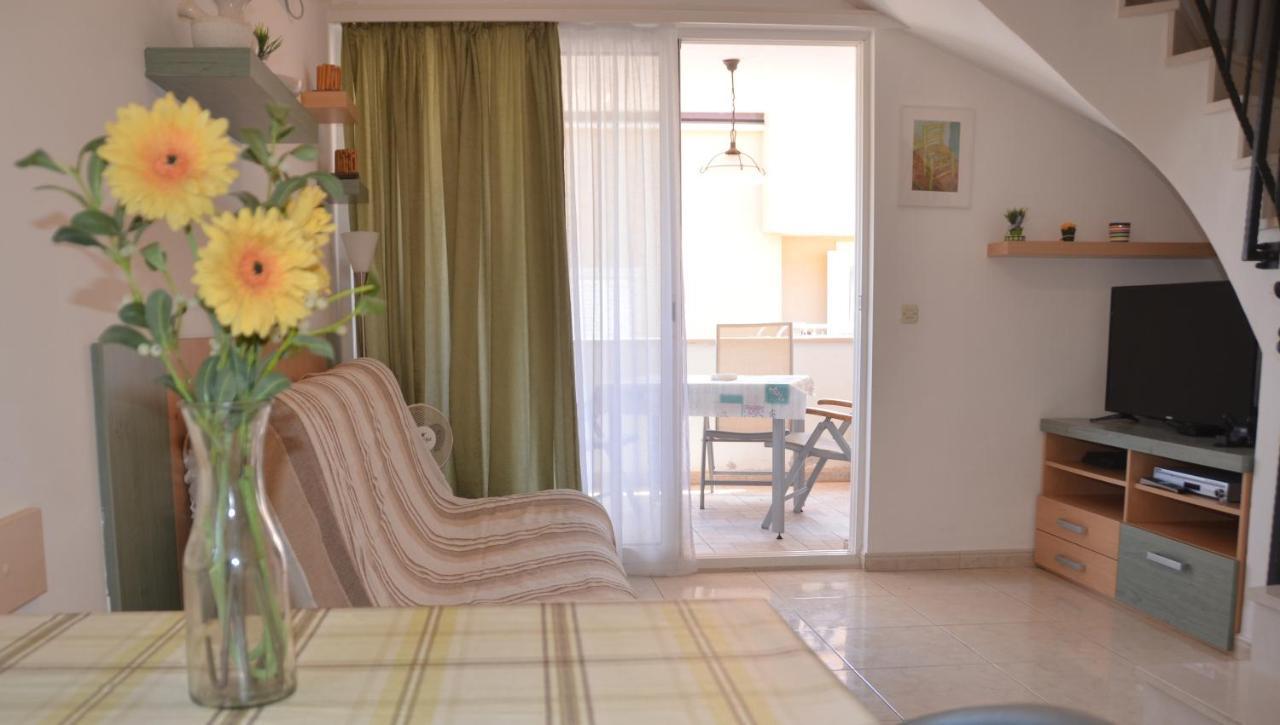 Apartman Ananda Bol - 2 Bedrooms, 7 Beds Exteriér fotografie